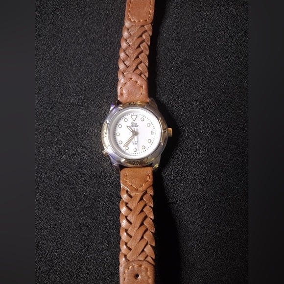 Timex Indiglo Analog Date Indicator Watch - Picture 2 of 12